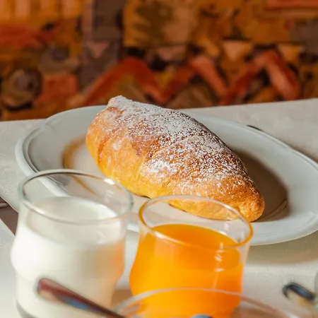 Garni La Grambla Hotel